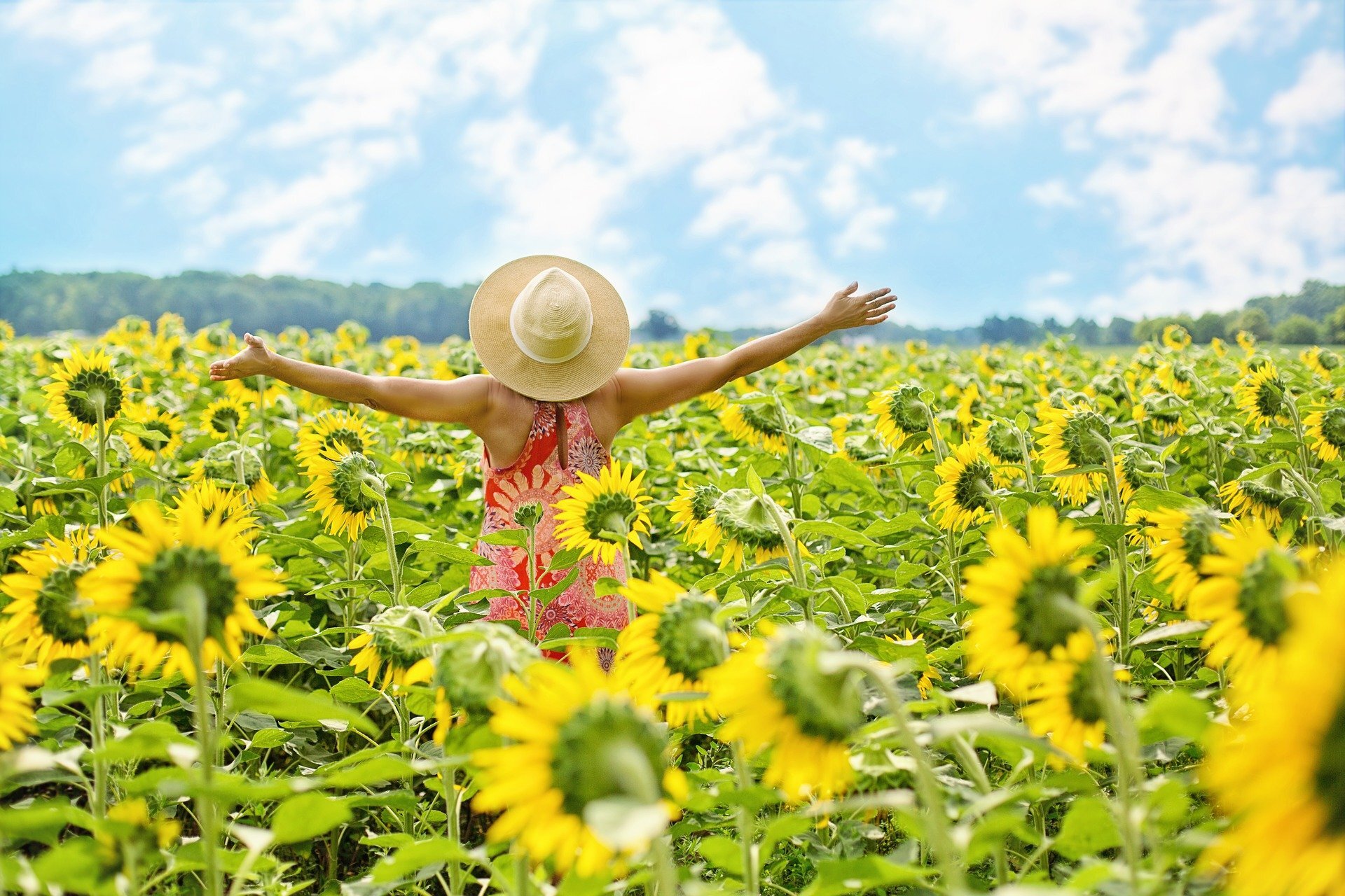 How to Stay Positive (10 Tips)